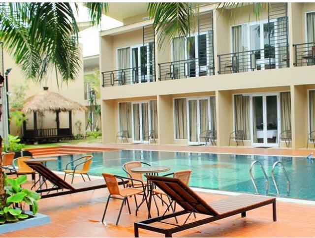 Bali De Anyer Hotel & Restaurant Exterior photo