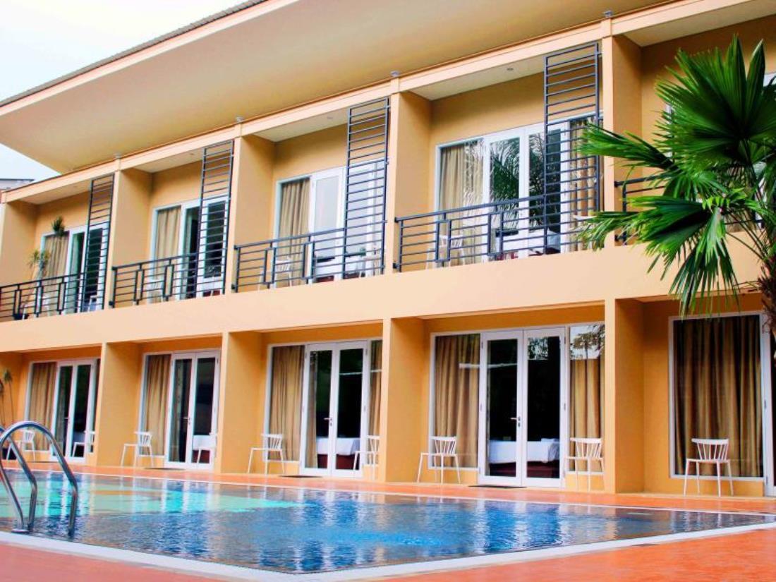 Bali De Anyer Hotel & Restaurant Exterior photo
