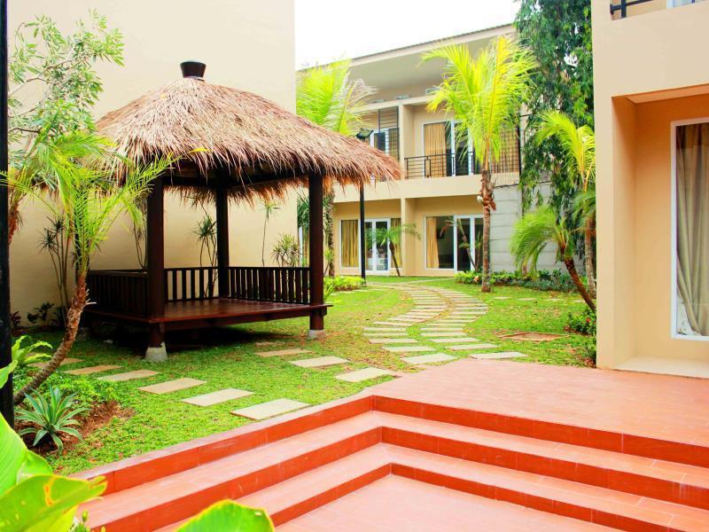 Bali De Anyer Hotel & Restaurant Exterior photo